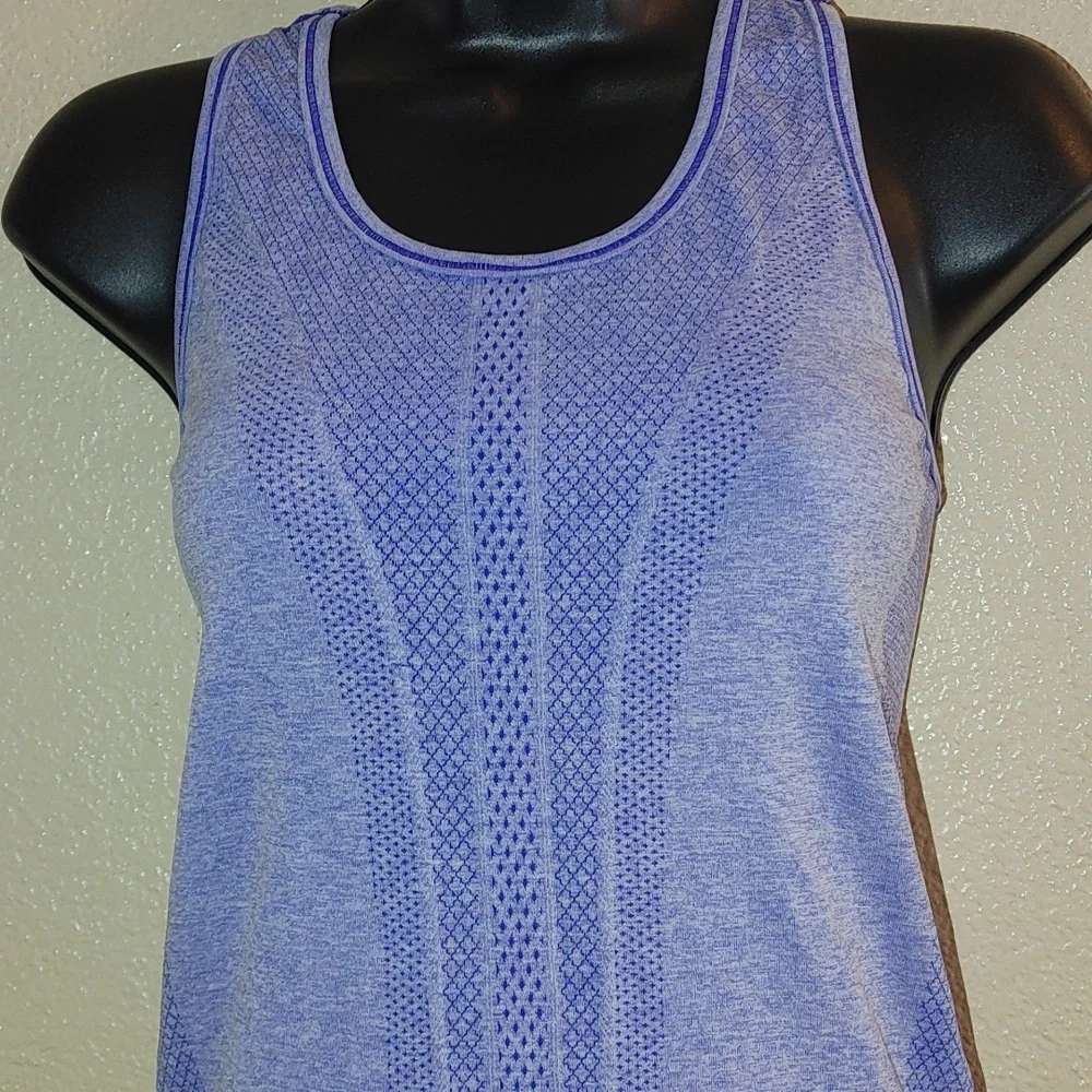 Avacado tank top - Picture 2 of 5